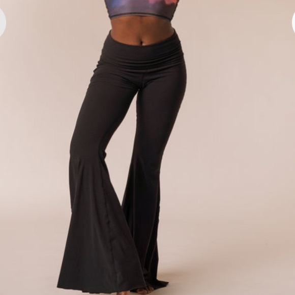 No Boundaries Black Yoga Pants